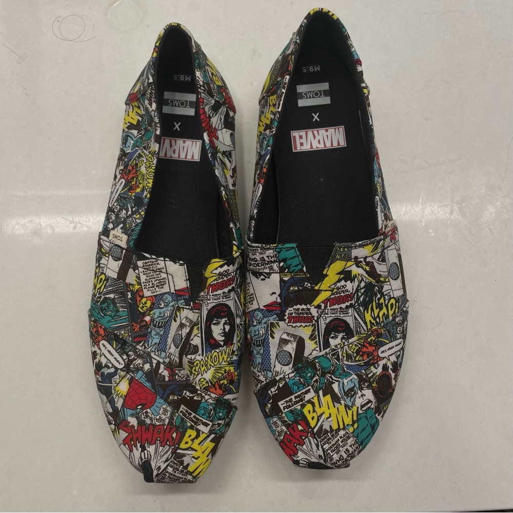 Toms x Marvel Men’s Classic Multi Marvel Comic Pop Print Shoes